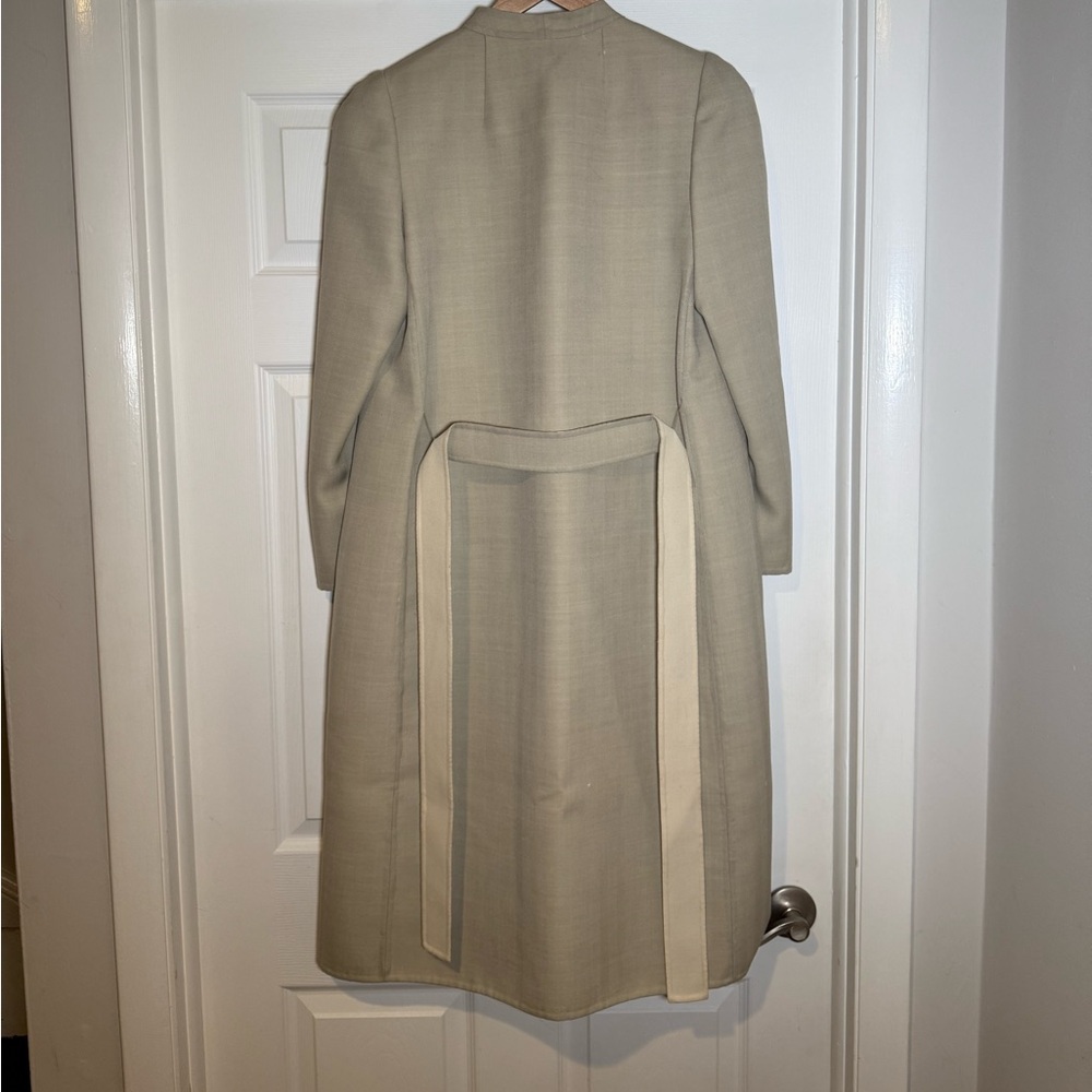 Vintage Halston Women's Tan Cape Coat - Picture 4 of 10
